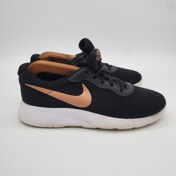 Nike Women’s Running Shoes Size 7 - Picture 5 of 13